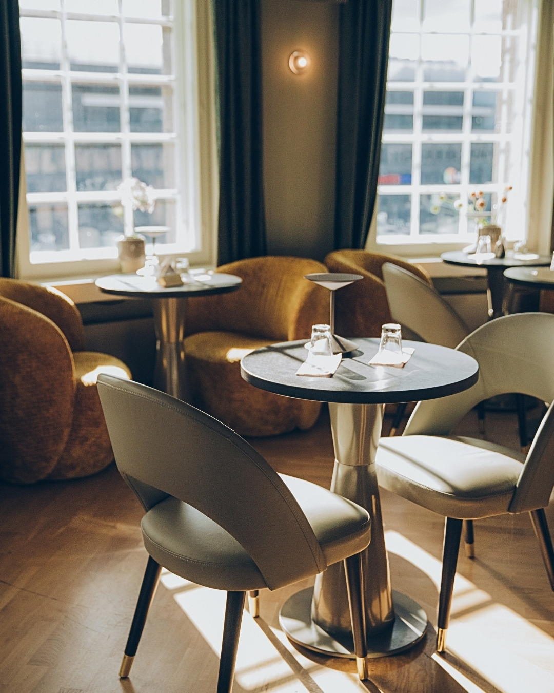 This is your last chance to experience our Summer Menu. Join us today or tomorrow from 5pm-1am! 🍸
#KupoliHelsinki #CocktailBar #AboveHelsinki #KupoliCocktailbar #Kupoli #KupoliSummerMenu