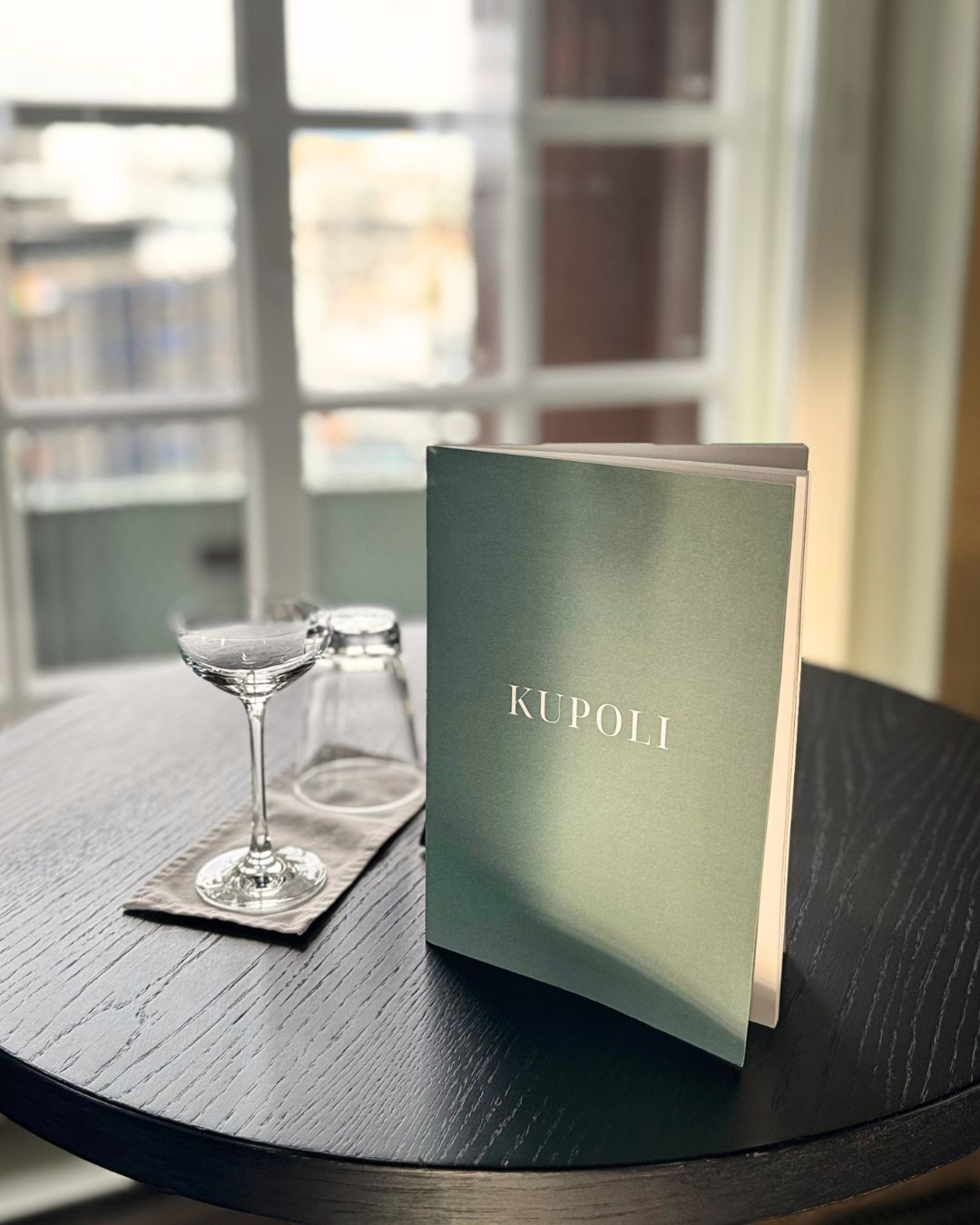 Welcome to experience our autumn menu — where seasonal flavours meet the art of mixology. 🍂 
Kupoli is now open with extended hours. See you above the roofs of Helsinki.
OPEN
Tue–Thu 5pm – 1am
Fri–Sat 4pm – 1am 
#KupoliHelsinki #KupoliCocktailBar
